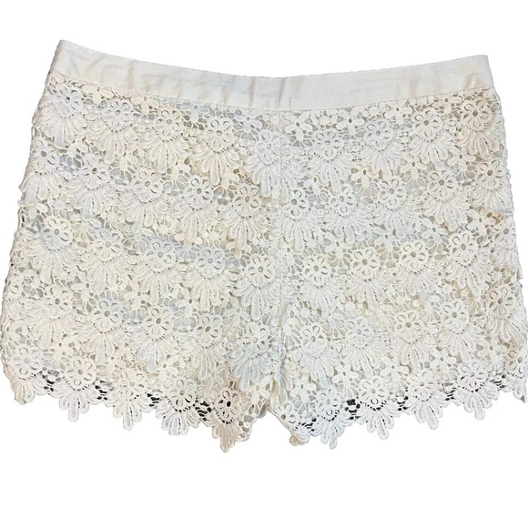 Joe Fresh lace crochet shorts size 8 Like New - Picture 2 of 4